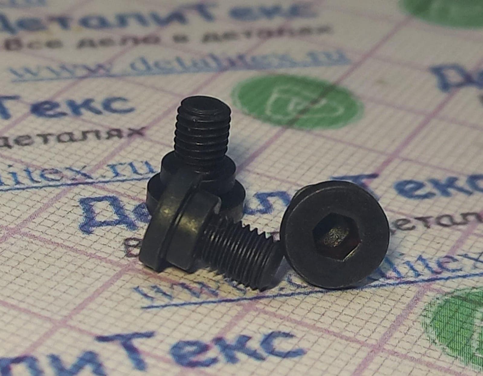 B99-N02/19 (99-10IV13-18G)	винт петледержателя 10-18кл