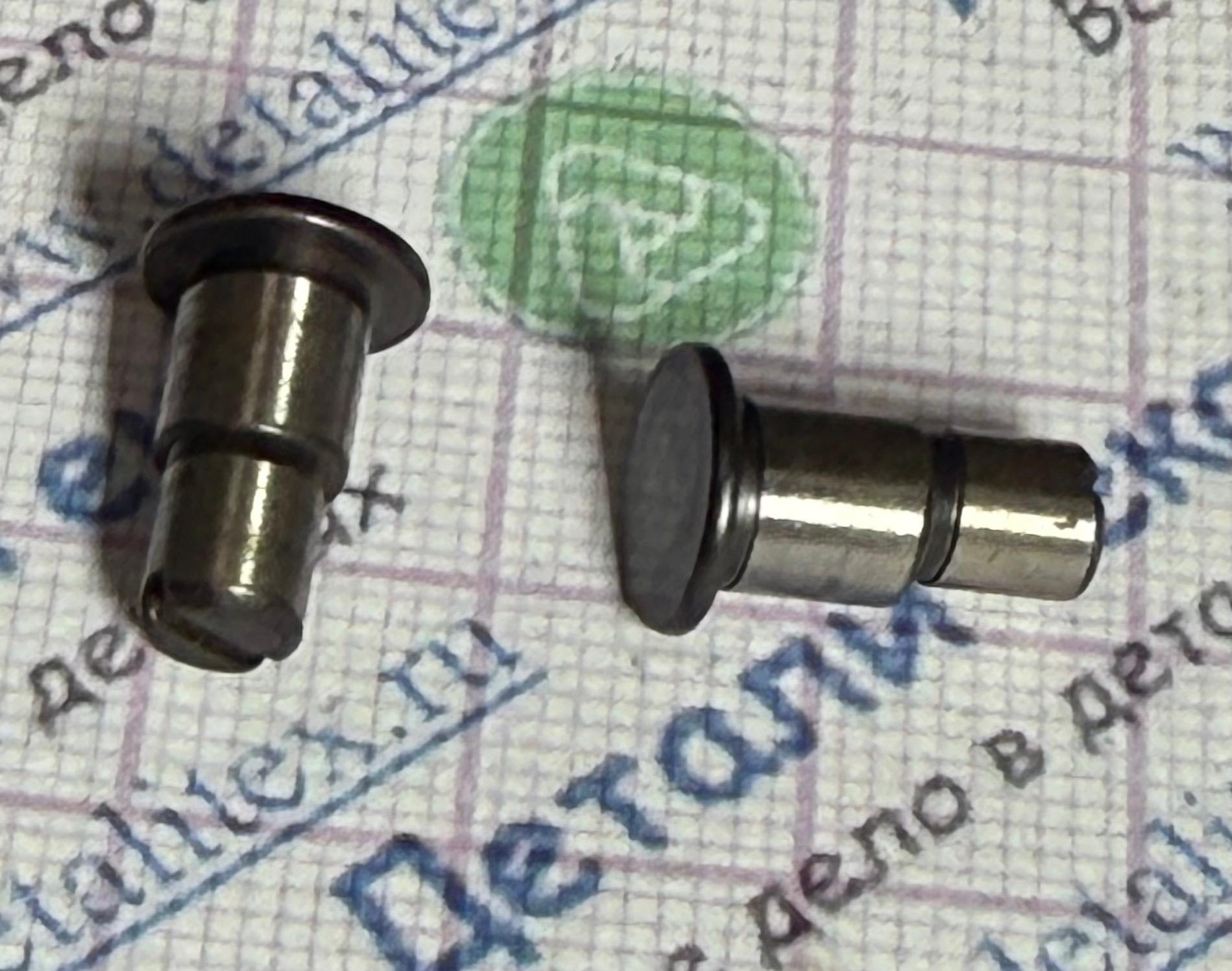 B99-K01/30 - SIS8416I штифт эксцентриковый